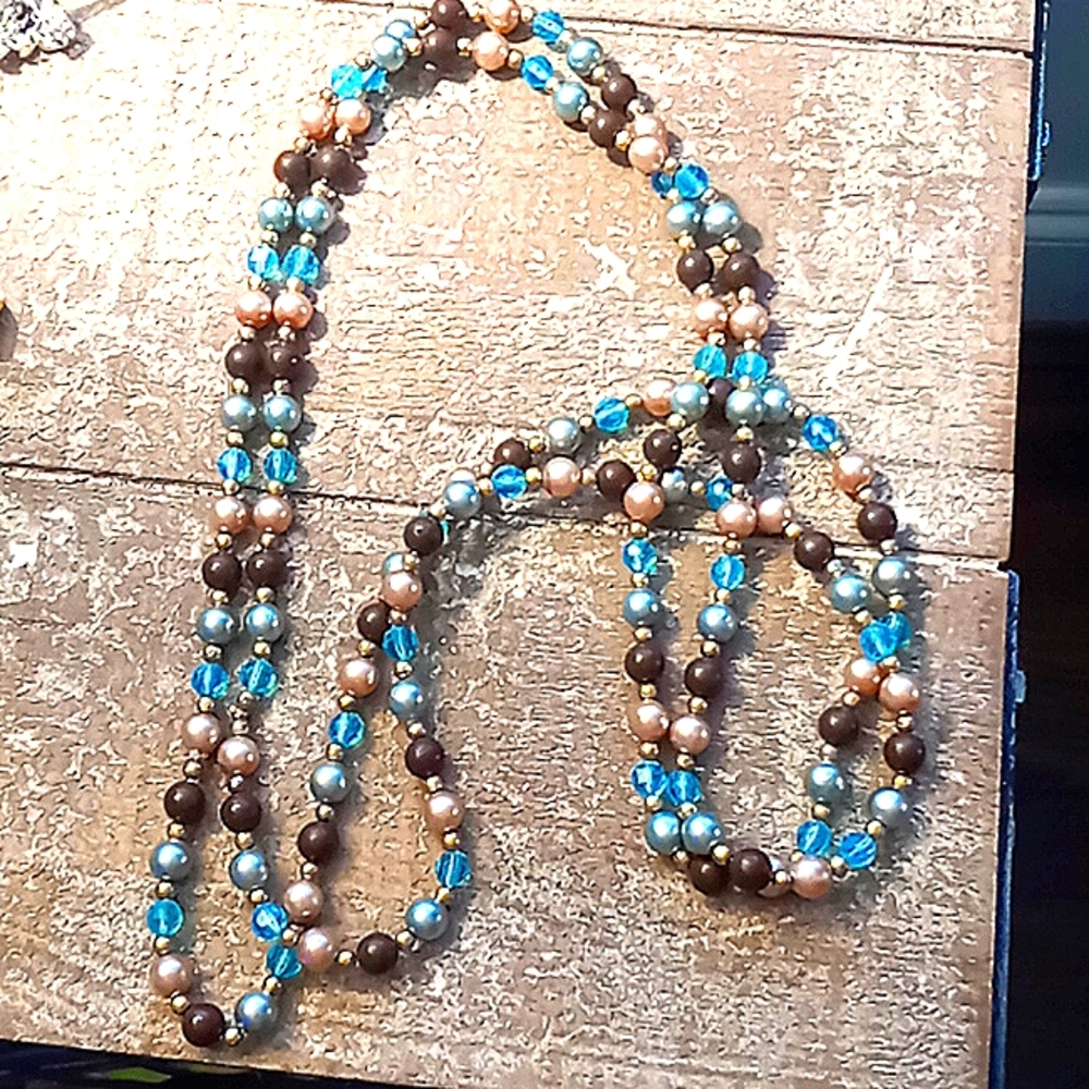 Vintage iridescent beads and crystals necklace
